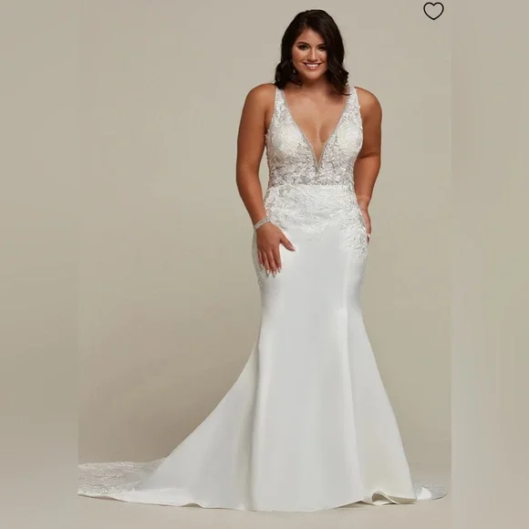 avery austin bridesmaid dresses Used Avery Austin Catherine Wedding Dress main image 0